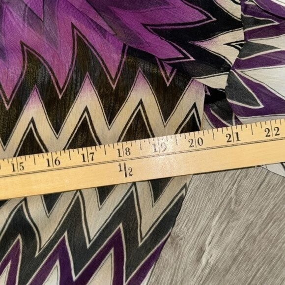 Chevron Pattern Purple & Yellow Peasant Blouse With 3/4 Sleeves & Button Detail - Picture 8 of 9